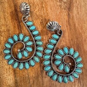 Boho Handcrafted Hippie Nature's Embrace Turquoise‎ Spiral Earrings, Ships in Gi